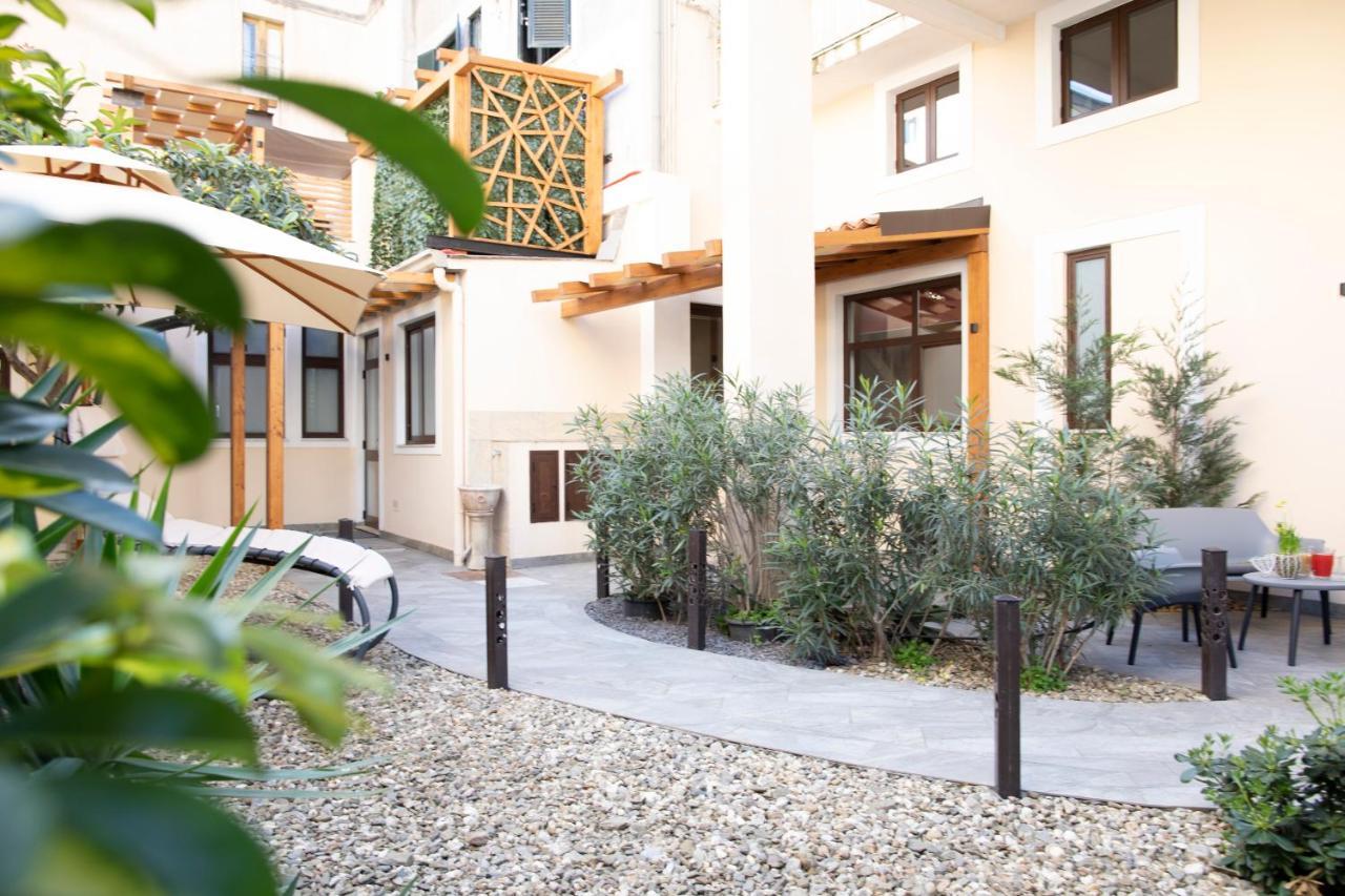Hotel Etna Hills CTA Exterior foto